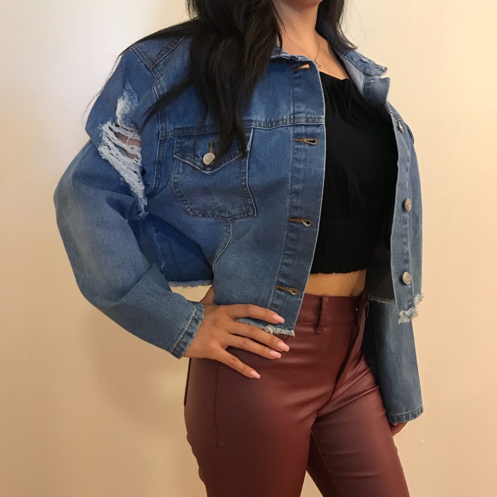 •LAST 1• Cropped Distressed Oversized Denim Jacket - Picture 5 of 8
